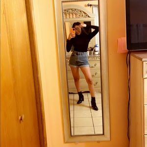 Meet your Posher, Brisa